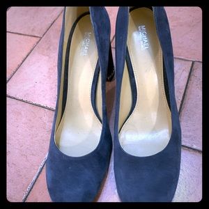 Michael Kors Grey-Suede chunky heel pumps w/chain